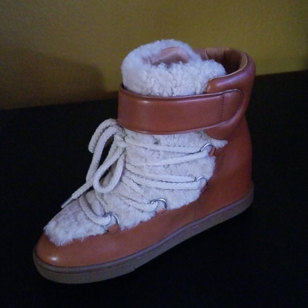 COACH MONROE SHERLING BOOT - Picture 3 of 7